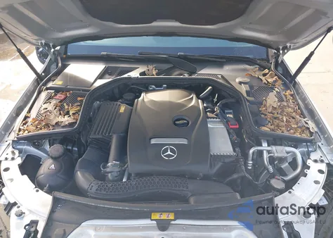 2015 Mercedes-Benz C 300 Luxury 4Matic from USA, damaged, VIN 55SWF4KB2FU020984